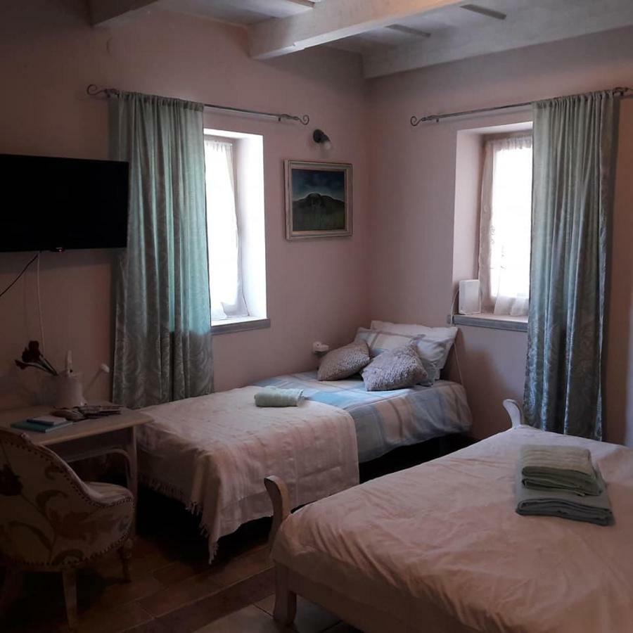 Bastya Apartman Eger Exterior photo